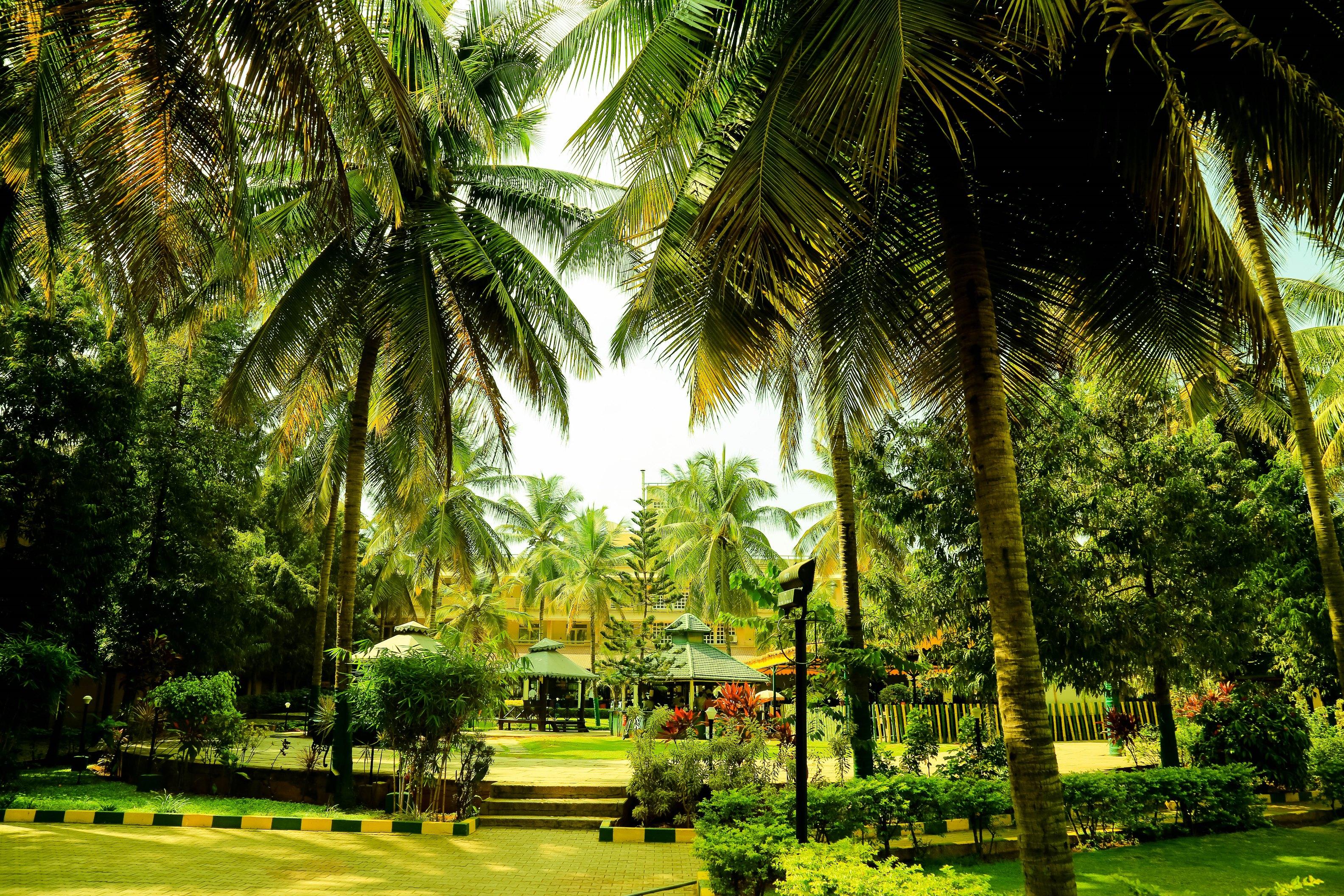 Royal Orchid Resort & Convention Centre, Yelahanka Бангалор Экстерьер фото